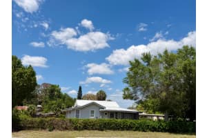 207 4th Street, Okeechobee, FL 34974 - MLS#B26025194