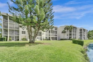 9470 Poinciana Place, Davie, FL 33324 - MLS#B26025248