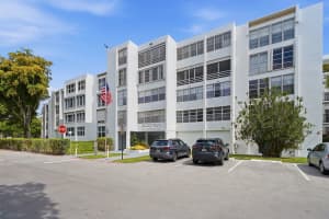 6903 Cypress Road, Plantation, FL 33317 - MLS#B26025250