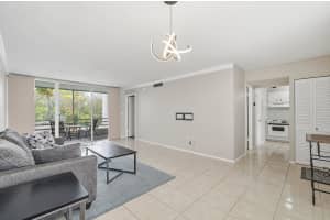 6903 Cypress Road, Plantation, FL 33317 - MLS#B26025250