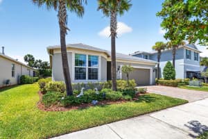 12336 Myrtle Oak Drive, Port St Lucie, FL 34987 - MLS#B26025257