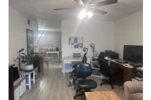 7300 17th Street, Plantation, FL 33313 - MLS#B26025285