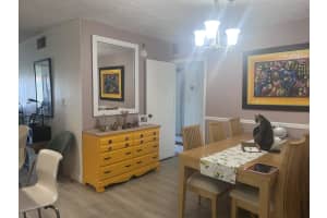 7300 17th Street, Plantation, FL 33313 - MLS#B26025285
