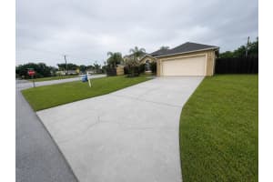 3426 38th Avenue, Okeechobee, FL 34972 - MLS#B26025313