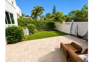 2305 Florida Boulevard, Delray Beach, FL 33483 - MLS#B26025385