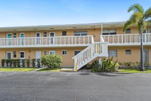 2222 1st Way, Boynton Beach, FL 33435 - MLS#B26025418