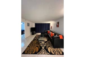 7041 Environ Boulevard, Lauderhill, FL 33319 - MLS#B26025484