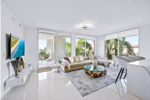 550 Okeechobee Boulevard, West Palm Beach, FL 33401 - MLS#B26025535
