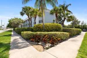 505 20th Avenue, Deerfield Beach, FL 33441 - MLS#B26025643