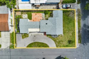 1048 Van Deventer Street, West Palm Beach, FL 33405 - MLS#B26025653