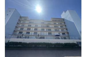 300 Oregon Street 502, Hollywood, Fl 33019, Hollywood
