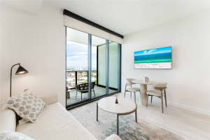 580 72nd Street, Miami Beach, FL 33141 - MLS#B26025711