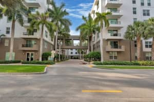 2421 65th Street, Fort Lauderdale, FL 33308 - MLS#B26025731