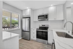6649 Somerset Drive, Boca Raton, FL 33433 - MLS#B26025735