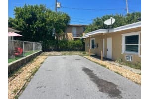 725 21st Street, West Palm Beach, FL 33407 - MLS#B26025741