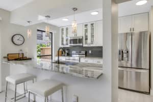512 Brackenwood Place, Palm Beach Gardens, FL 33418 - MLS#B26025750