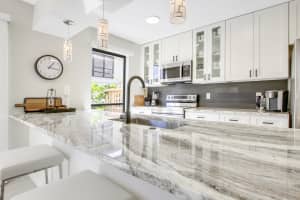 512 Brackenwood Place, Palm Beach Gardens, FL 33418 - MLS#B26025750