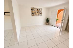 4210 10th Court, Hialeah, FL 33012 - MLS#B26025761