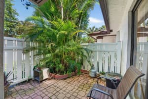 3210 Carambola Cir Circle, Coconut Creek, FL 33066 - MLS#B26025795