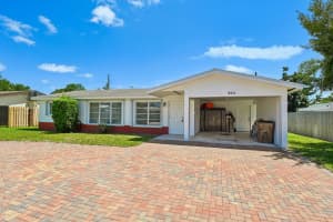 804 16th Court, Deerfield Beach, FL 33441 - MLS#B26025809