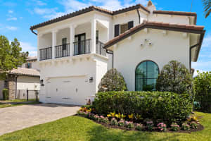 8979 Grand Prix Lane, Boynton Beach, FL 33472 - MLS#B26025818