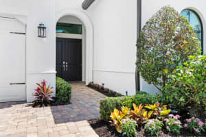 8979 Grand Prix Lane, Boynton Beach, FL 33472 - MLS#B26025818