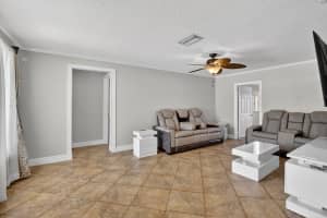 8600 29th Street, Sunrise, FL 33322 - MLS#B26025822