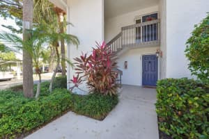 100 Pelican Pointe Drive, Delray Beach, FL 33483 - MLS#B26025836