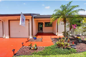 43 Mayfair Lane, Boynton Beach, FL 33426 - MLS#B26025841