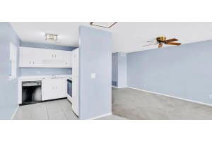 105 Spring Lake Court, Vero Beach, FL 32962 - MLS#B26025858