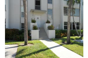 250 20th Street, Boca Raton, FL 33431 - MLS#B26025868