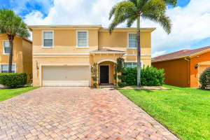 5827 Gypsum Place, West Palm Beach, FL 33413 - MLS#B26025870