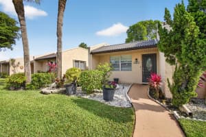 127 Lake Gloria Drive, West Palm Beach, FL 33411 - MLS#B26025881