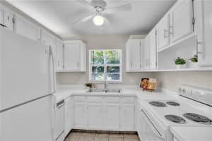17 Vista Palm Lane, Vero Beach, FL 32962 - MLS#B26025983
