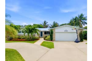 2020 26th Street, Lighthouse Point, FL 33064 - MLS#B26026069