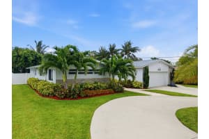 2020 26th Street, Lighthouse Point, FL 33064 - MLS#B26026069