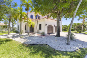 1324 Beacon Circle, Wellington, FL 33414 - MLS#B26026086