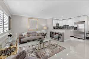 102 E Waterford E 102, Delray Beach, FL 33446, Delray Beach, FL 33446 - MLS#B26026098