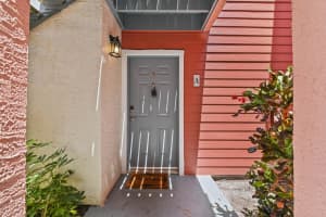 1055 Crystal Way, Delray Beach, FL 33444 - MLS#B26026111