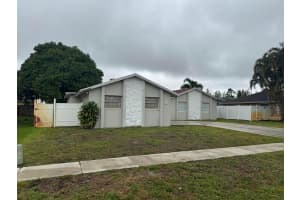 589 Cashiers Drive, West Palm Beach, FL 33413 - MLS#B26026131