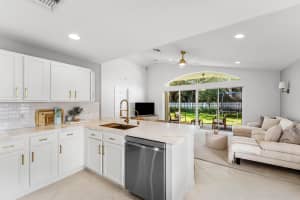 4245 Bluff Harbor Way, Wellington, FL 33449 - MLS#B26026151
