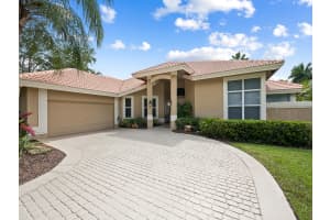 1207 Manor Drive, Weston, FL 33326 - MLS#B26026179
