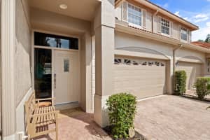 33 Monterey Pointe Drive, Palm Beach Gardens, FL 33418 - MLS#B26026181