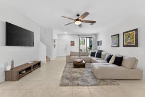 527 17th Street, Fort Lauderdale, FL 33311 - MLS#B26026206