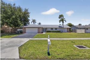 12890 Guilford Circle, Wellington, FL 33414 - MLS#B26026210