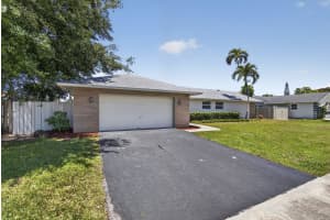 12890 Guilford Circle, Wellington, FL 33414 - MLS#B26026210