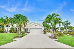 702 Adams Court, Port Saint Lucie, FL 34984 - MLS#B26026219