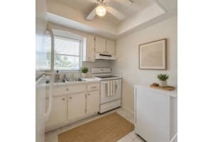 2911 Ashley Dr W J, West Palm Beach, FL 33415, West Palm Beach, FL 33415 - MLS#B26026223
