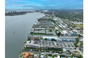 105 Paradise Harbour Boulevard, North Palm Beach, FL 33408 - MLS#B26026236