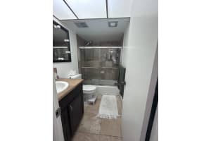 7300 17th Street, Plantation, FL 33313 - MLS#B26026261